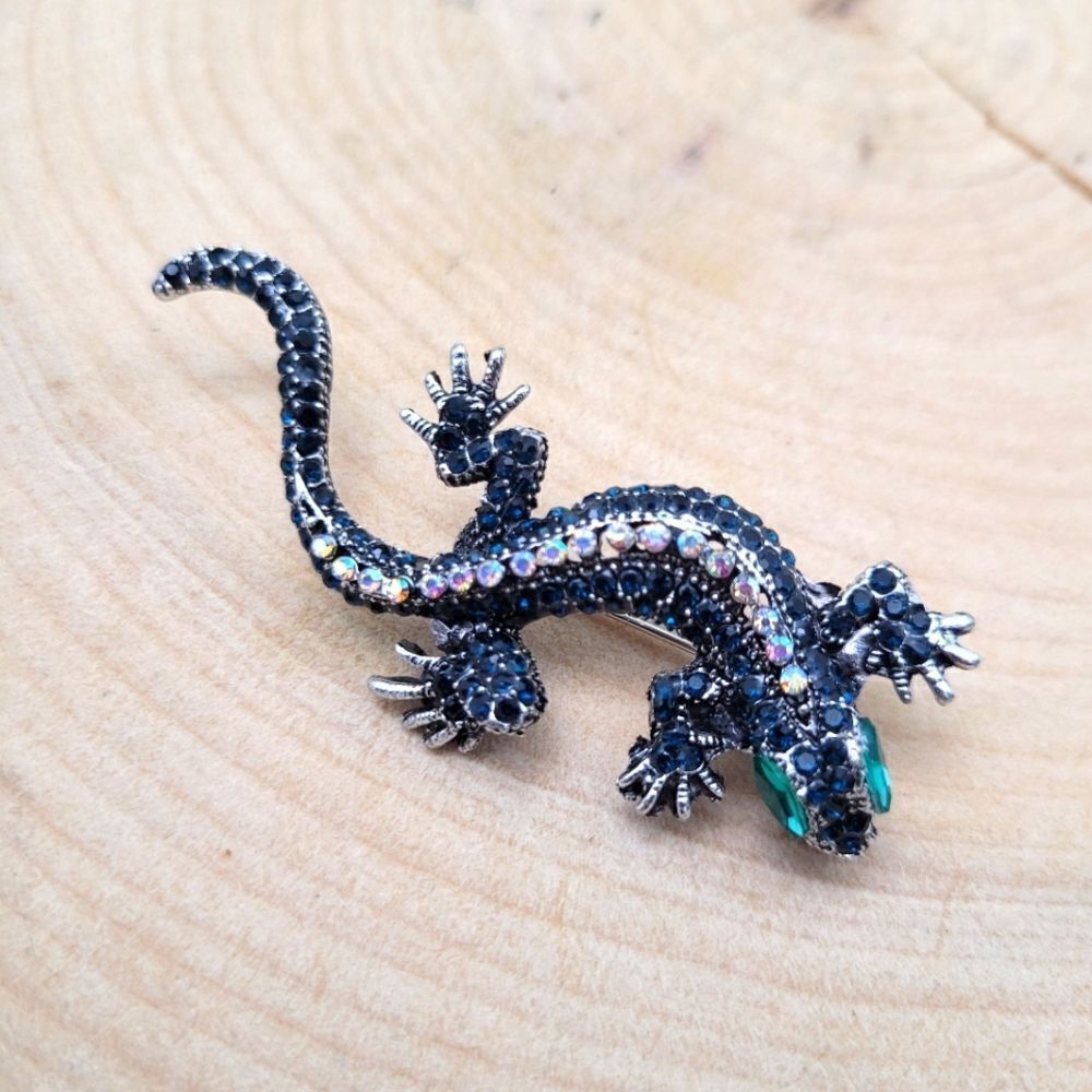 Brand New Black Lizard Green Eyes Rhinestone Brooch Pin